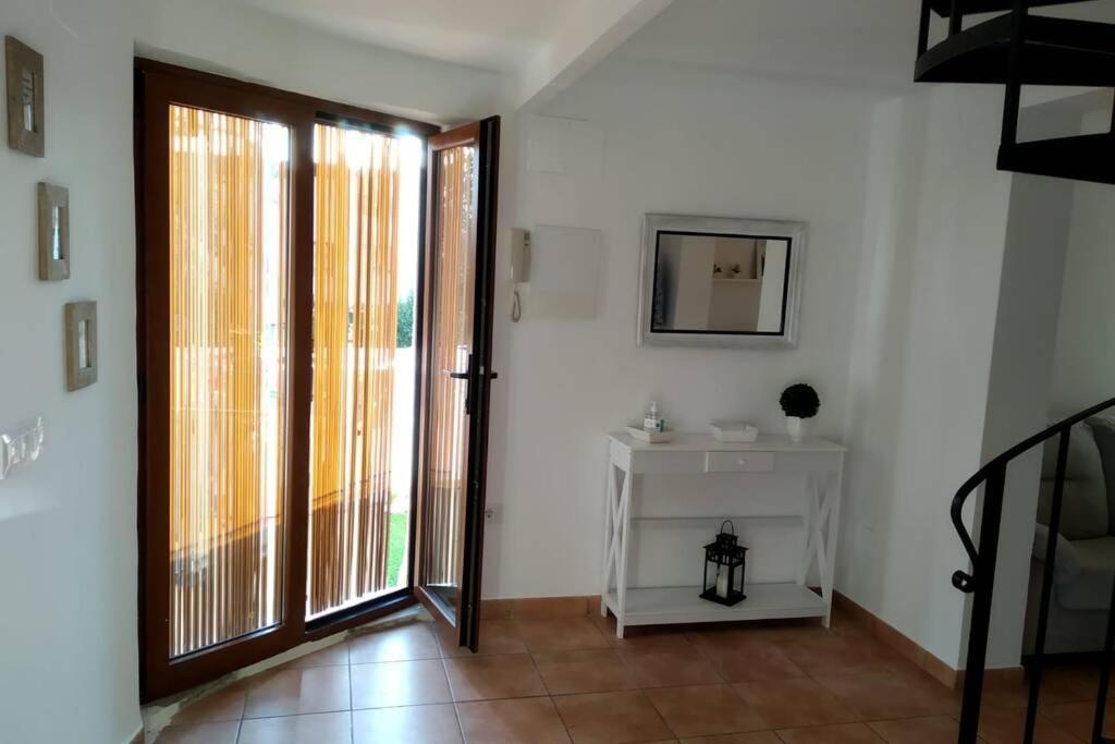Apartamento Duplex. Muy Tranquilo. Terraza Y Bbq Leilighet Denia Eksteriør bilde